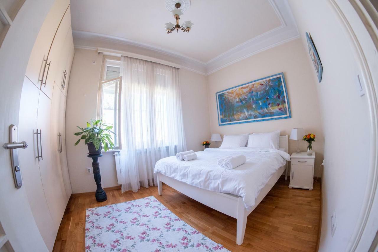 Crown Apartment With Garden View 베오그라드 외부 사진